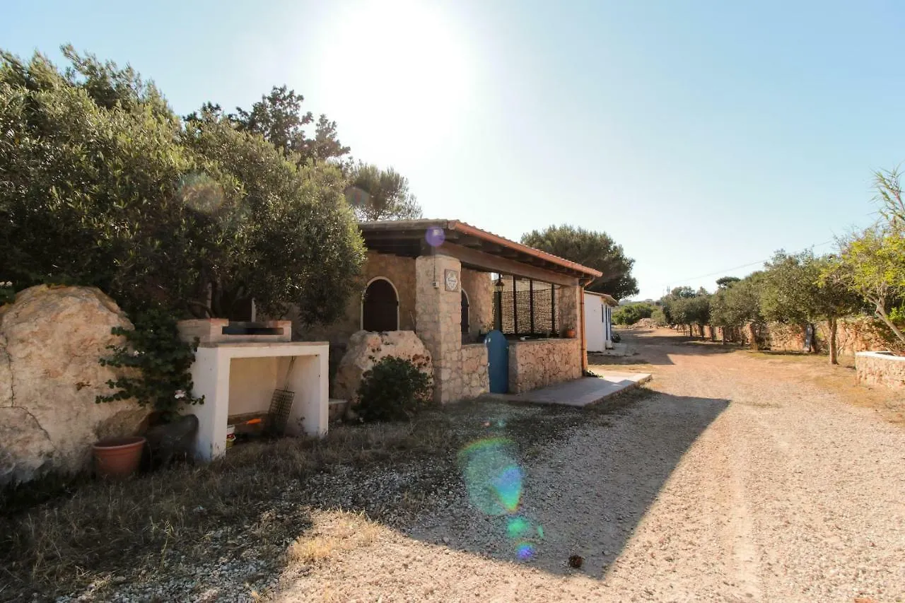Aparthotel Dammusi del Sole LMP