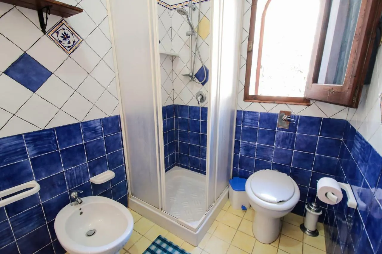 Aparthotel Dammusi del Sole LMP